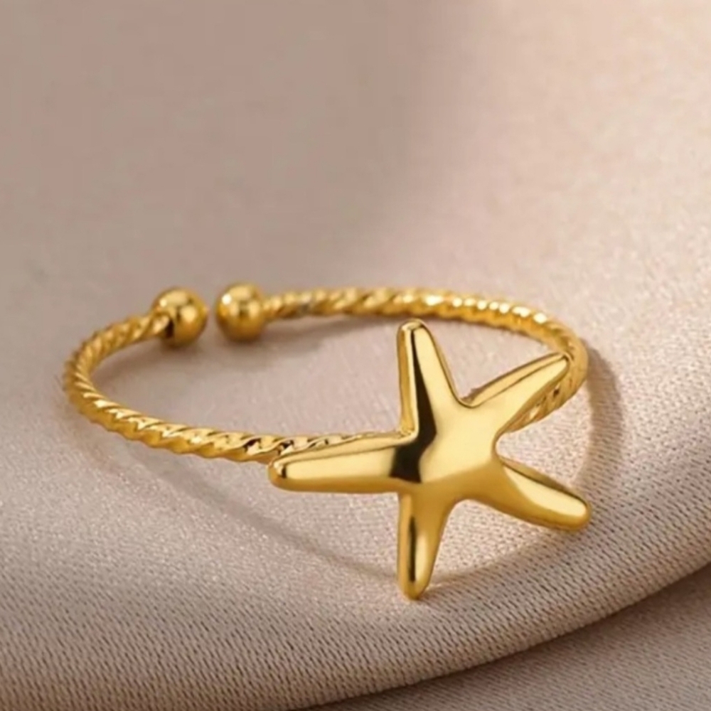 Exquisite Stainless Steel 18K Gold Starfish adjustable ring